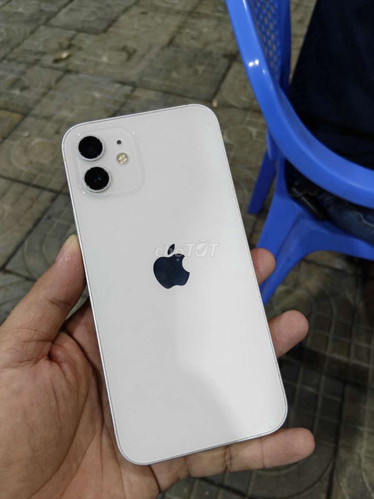Apple iPhone 12 64GB Trắng 98%. Mua bán Điện thoại tại Quận Liên Chiểu Đà Nẵng được đăng bởi Công Lực hình 1