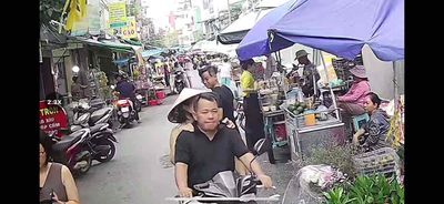 cho thuê giá rẻ , lấy tiền hằng ngày , không cần cọc . Mặt bằng nhỏ 5