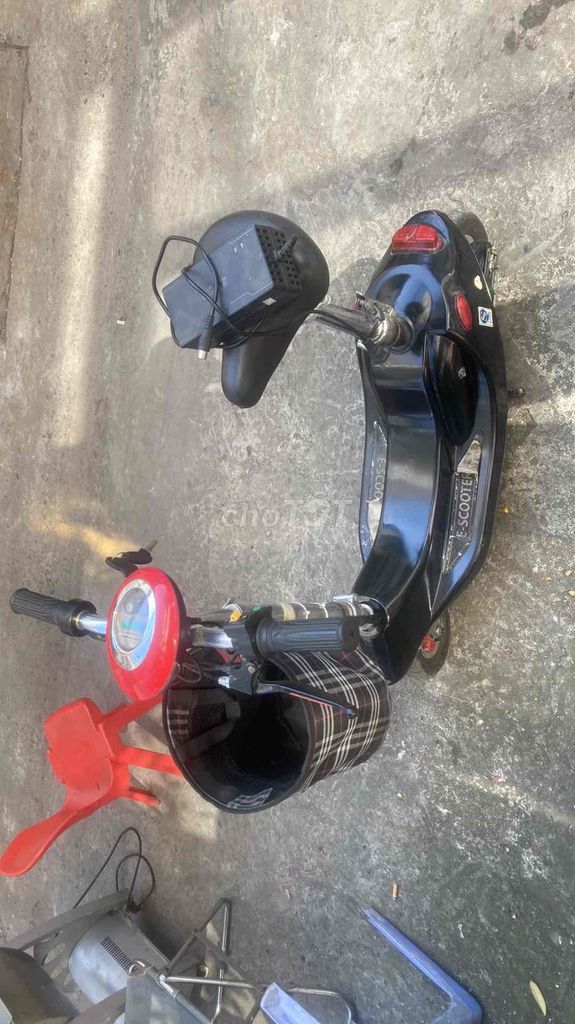 Xe điện Gấp gọn màu Đen. Mua bán Xe điện tại Quận Tân Phú Tp Hồ Chí Minh được đăng bởi A  quân hình 4