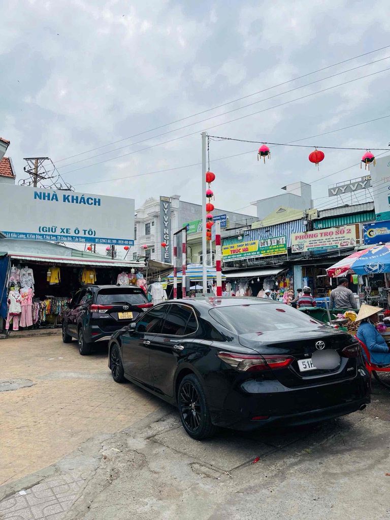 Bán Xe Camry 2.0G 2021-Xe Màu Đen-Xe Ở Bình Tân. Mua bán Ô tô tại Quận Bình Tân Tp Hồ Chí Minh được đăng bởi Anh Ba hình 2