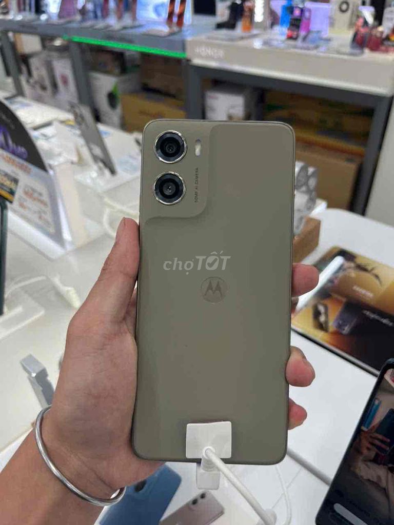 Motorola G06 Power 128GB Đa dạng. Mua bán Điện thoại tại Quận Bình Tân Tp Hồ Chí Minh được đăng bởi Lương Chí Phong hình 1