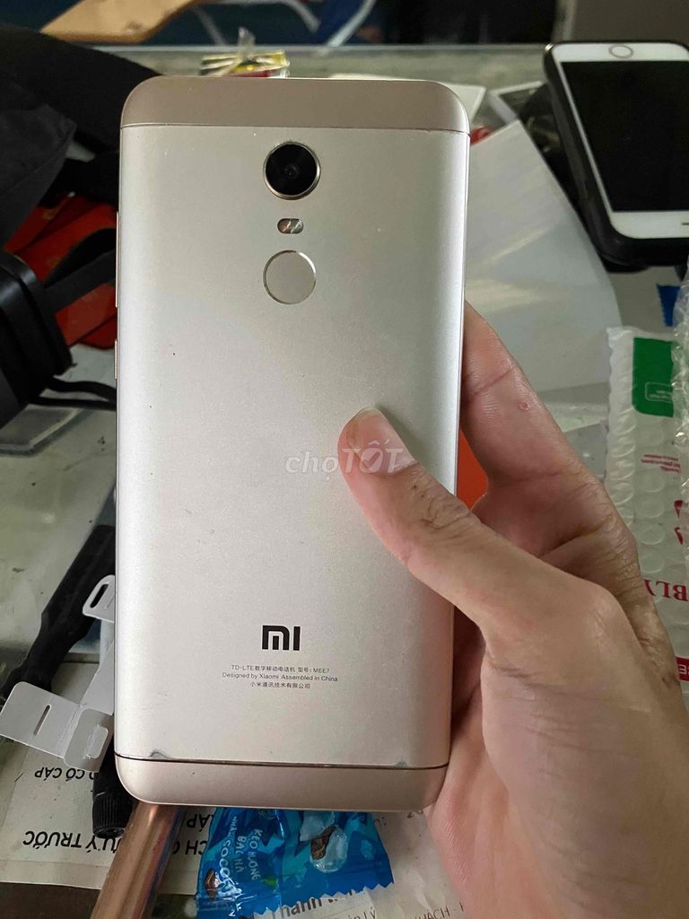 Xiaomi Redmi 5 Plus 32GB Vàng đồng. Mua bán Điện thoại tại Huyện Long Hồ Vĩnh Long được đăng bởi Đồ cũ đủ loại điện thoại loa anply máy tính hình 1