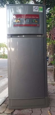 Tủ lạnh SHARP 180 lít nhập Thái Lan mới 92%