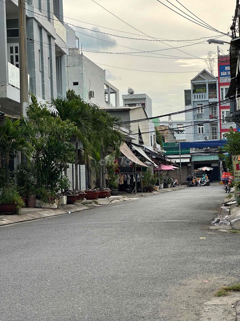 Rent · 3 bd · 60 м² · Quận Bình Tân, ул. Đường Bình Trị Đông
