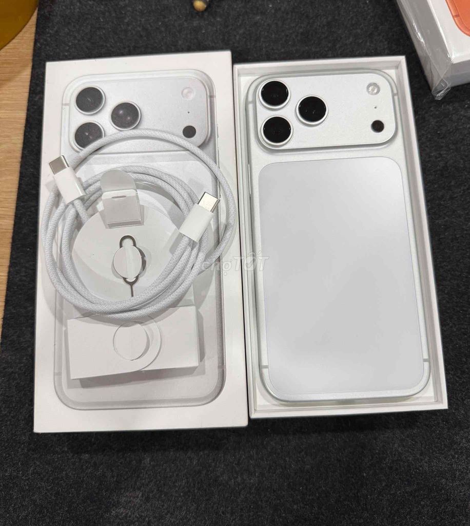 Bán 17Pro Trắng 256g chính hãng fullbox. Mua bán Điện thoại tại Quận Hà Đông Hà Nội được đăng bởi Thu hình 1