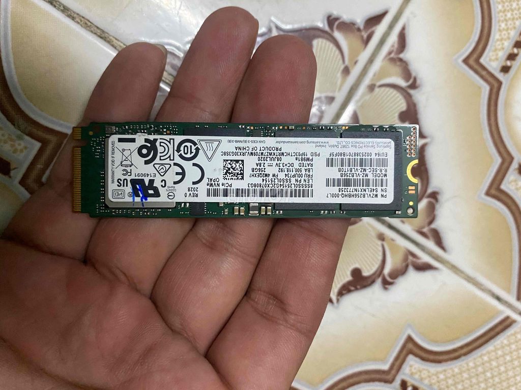 Nvme 256G Samsung zin chuẩn usa sẵn Win 10 Pro