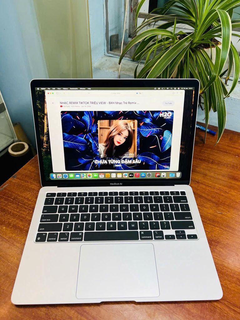 Apple Macbook Air M1 13 inch 8GB/256GB đẹp 99% .. Mua bán Laptop tại Quận Cầu Giấy Hà Nội được đăng bởi Bảo Anh Macbook hình 1