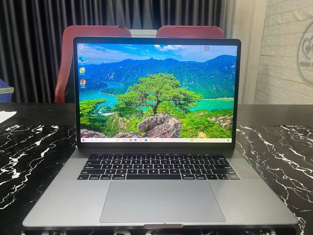Apple Macbook Pro 2016 15 inch 16GB/500GB SSD. Mua bán Laptop tại Quận Gò Vấp Tp Hồ Chí Minh được đăng bởi sagofashion hình 1