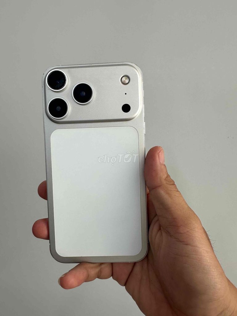 Apple iPhone 11 64GB Trắng Like New. Mua bán Điện thoại tại Quận Ninh Kiều Cần Thơ được đăng bởi Tí Táo Dạo hình 1