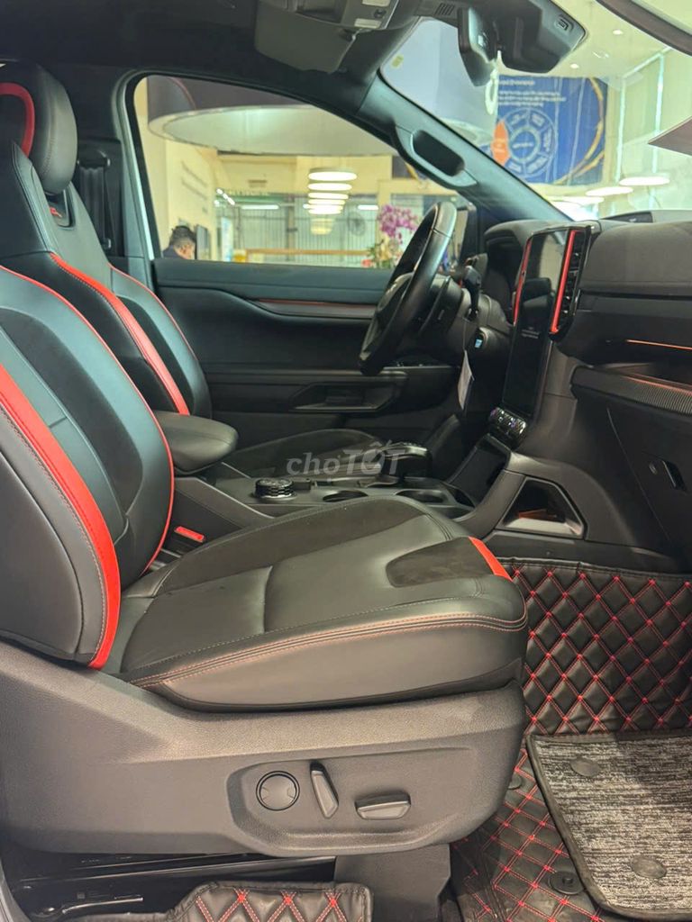 Ford Ranger 2024 Raptor 2.0L 4x4 AT - 17000 km. Mua bán Ô tô tại Quận 8 Tp Hồ Chí Minh được đăng bởi Trần Hoàng Long hình 8