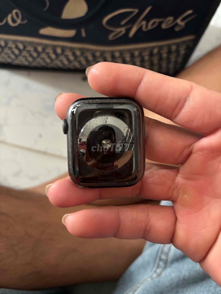Apple Watch Đen sr5. Mua bán Thiết bị đeo thông minh tại Quận Cái Răng Cần Thơ được đăng bởi 19792hand hình 1