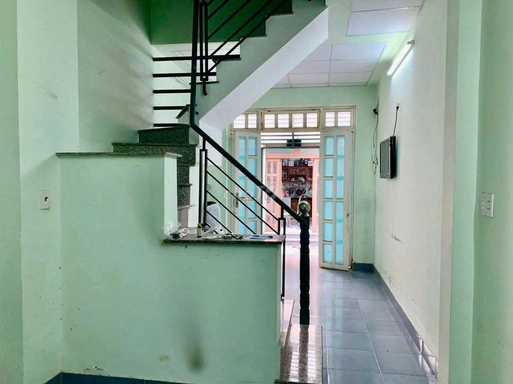 Аренда · 2 комн. · 35 м² · Quận Bình Thạnh, ул. Đường Bùi Đình Tuý