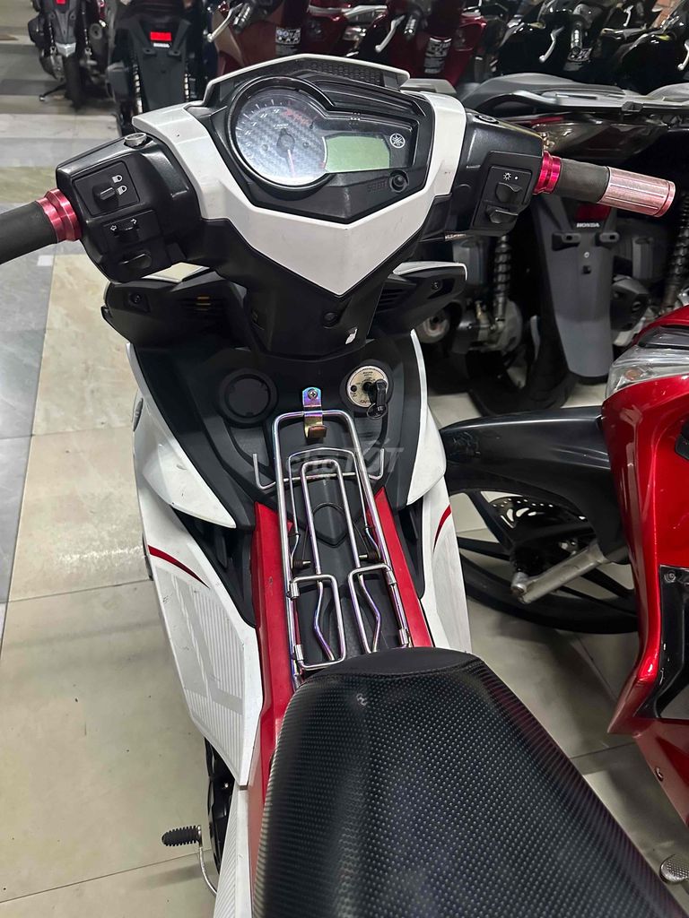 📌📣 Exciter trắng RC rất đẹp nguyên rin. Mua bán Xe máy tại Thành phố Huế Thừa Thiên Huế được đăng bởi Xe Máy Nhật Vy hình 2