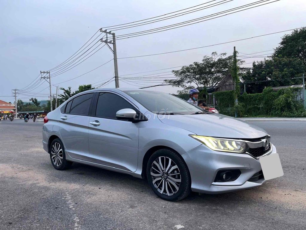 Honda City 2018 Top 74.000km Bạc. Mua bán Ô tô tại Thành phố Dĩ An Bình Dương được đăng bởi duyên hình 2