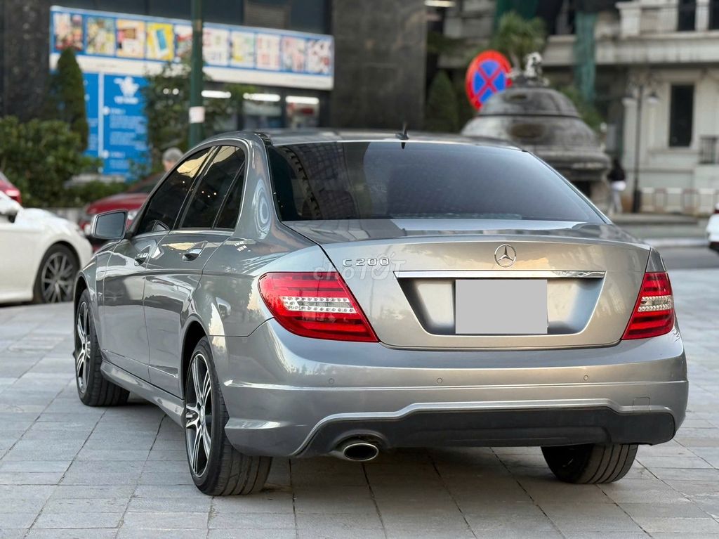 Mercedes C200 Editions 2014 Siêu Đẹp. Mua bán Ô tô tại Quận Thanh Xuân Hà Nội được đăng bởi Nguyễn Tuấn Hoàng hình 11