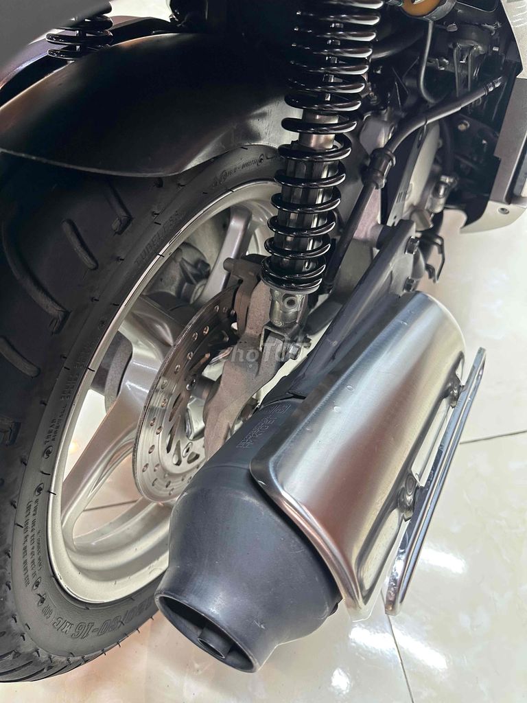 sh 150i nhập ý số máy 103 2010 xe siêu đẹp. Mua bán Xe máy tại Quận 6 Tp Hồ Chí Minh được đăng bởi Tú hình 14