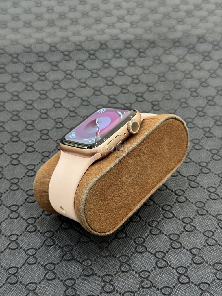 Apple Watch Series 5 40mm Nhôm Hồng 88%. Mua bán Thiết bị đeo thông minh tại Quận 1 Tp Hồ Chí Minh được đăng bởi Hội Đồ Điện Tử hình 1
