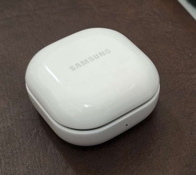 🎧 Tai nghe Galaxy Buds 2 chính hãng – Giá hạt dẻ. Mua bán Tivi, Âm thanh tại Huyện Đức Hòa Long An được đăng bởi Dan Nguyen
