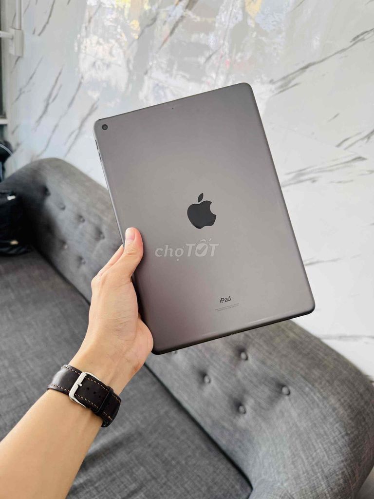 iPad Gen 6 Wifi 32GB. Mua bán Máy tính bảng tại Thành phố Nha Trang Khánh Hòa được đăng bởi Nguyen Hung hình 1