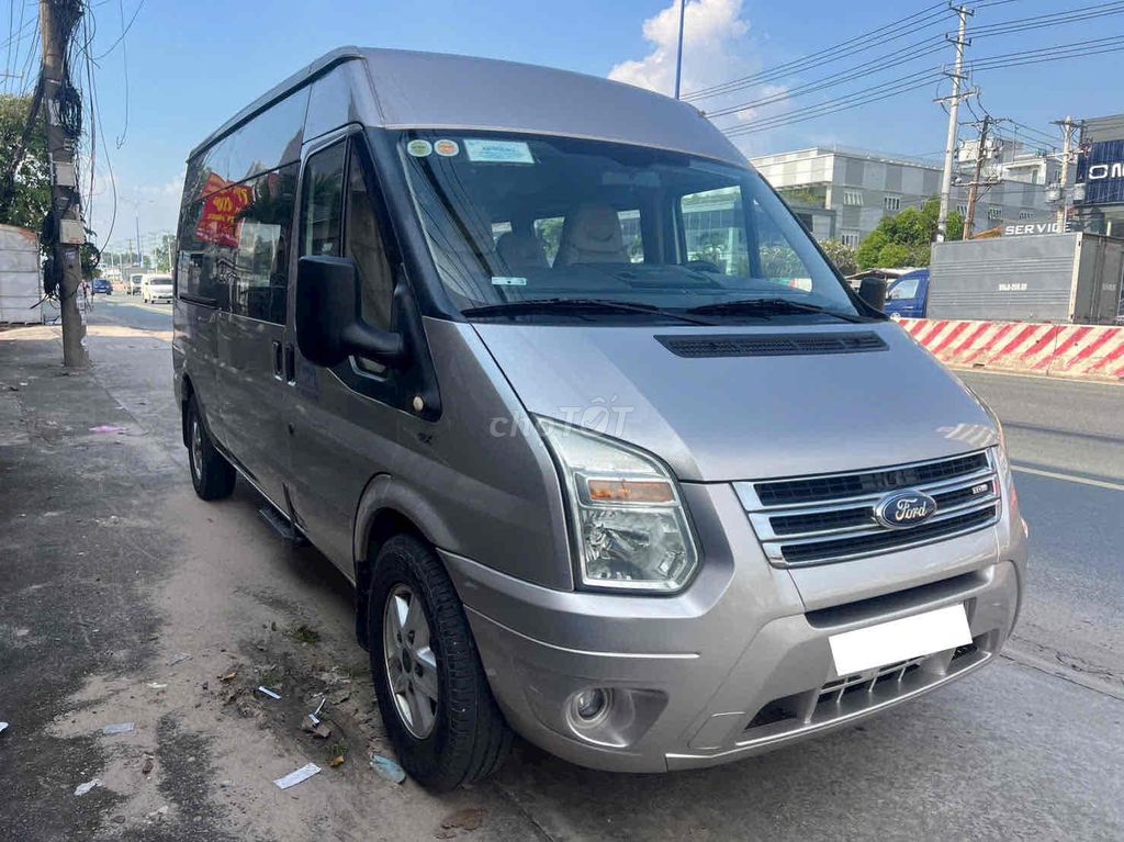 Ford Transit 2015 Luxury xe chở nhân viên đi kỹ. Mua bán Ô tô tại Thành phố Qui Nhơn Bình Định được đăng bởi Ngọc Hà hình 3