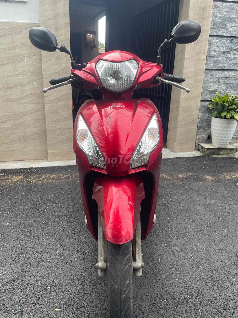 Cần bán xe Vision 2019 - Máy móc Nguyên rin. Mua bán Xe máy tại Quận Sơn Trà Đà Nẵng được đăng bởi Trang hình 1