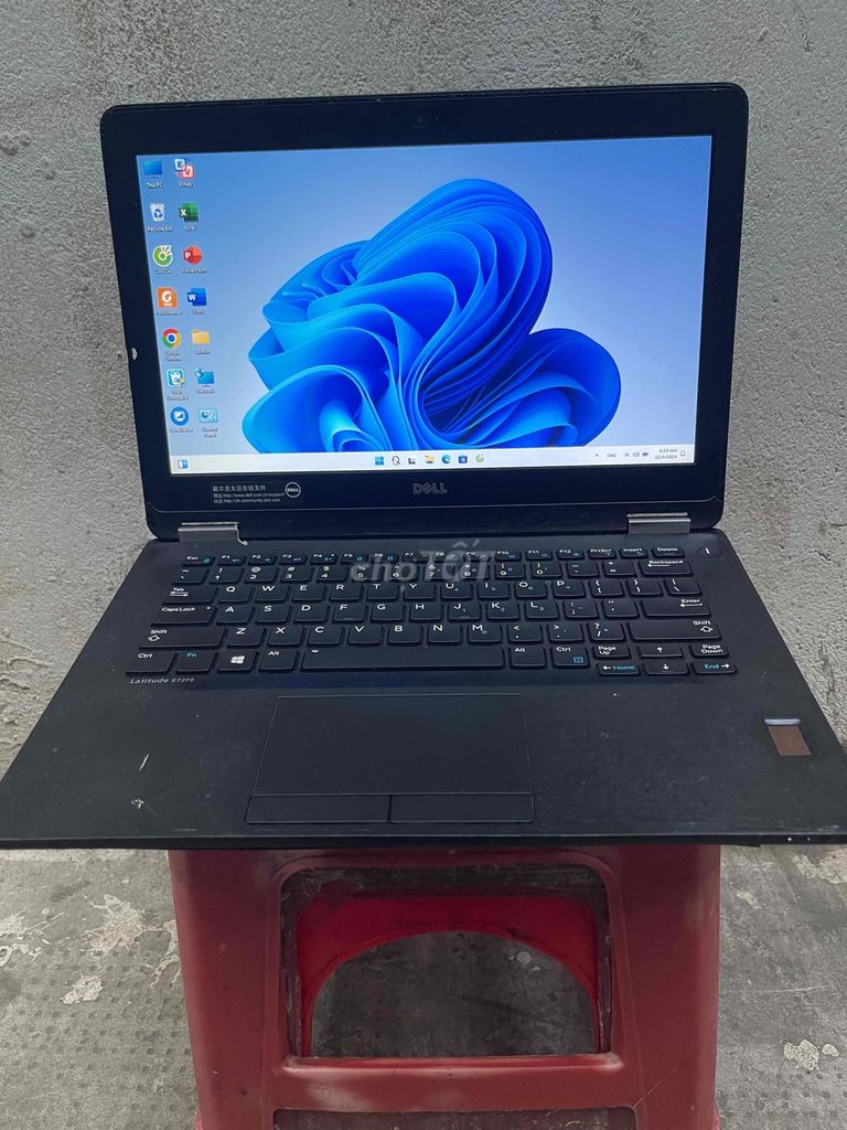 Bán laptop Dell i7 th6 như hình ảnh