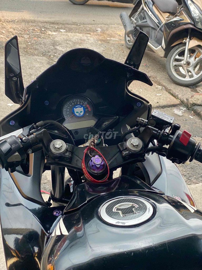 Cần bán Honda CBR300 2017 ABS biển SG BTC. Mua bán Xe máy tại Quận Bình Tân Tp Hồ Chí Minh được đăng bởi Việt Motor Bình Tân hình 8