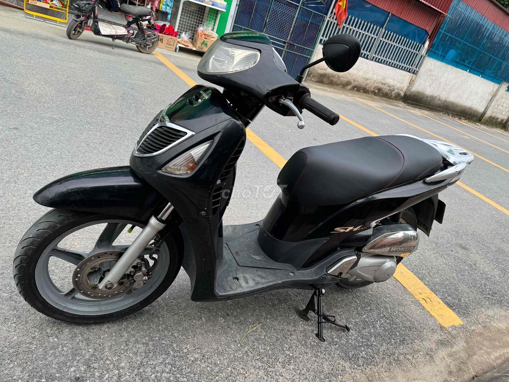 Cần bán xe như hình nhập Ý,zin đét 150 cc. Mua bán Xe máy tại Huyện Hưng Hà Thái Bình được đăng bởi Nguyễn Bình hình 2