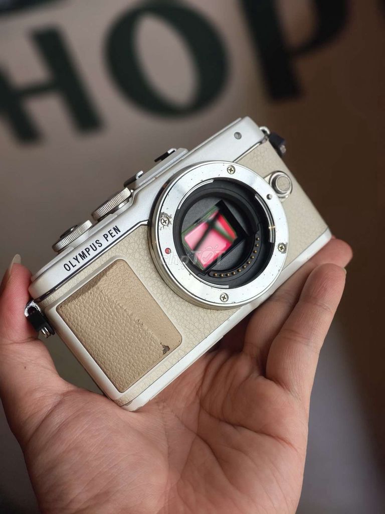 Máy ảnh Olympus E-PL7 kèm lens kit. Mua bán Máy ảnh, Máy quay tại Quận 10 Tp Hồ Chí Minh được đăng bởi Đại Phong hình 1