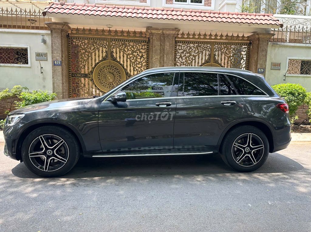 Mercedes GLC300 4Matic 2022 siêu lướt 21000 km