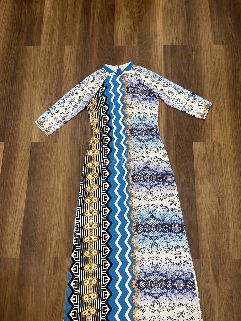 Áo dài Nữ size M. Mua bán Quần áo tại Quận Hồng Bàng Hải Phòng được đăng bởi Vu Tien Chung hình 1
