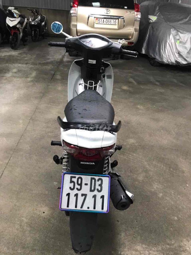 bán Honda wave 110 màu trắng mâm đỉa bstp 11711