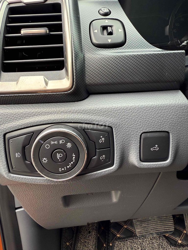 Ford Ranger 2017 Wildtrak 3.2L 4x4 AT - 100000 km. Mua bán Ô tô tại Huyện Hoài Đức Hà Nội được đăng bởi Tran Tuan hình 10