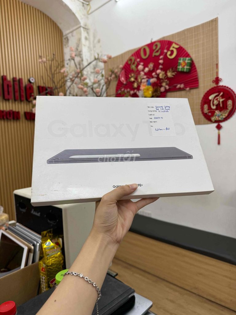 Samsung Galaxy Tab S10 FE Plus 8/128GB. Mua bán Máy tính bảng tại Quận Đống Đa Hà Nội được đăng bởi Phương  Lan HN Mobile hình 1