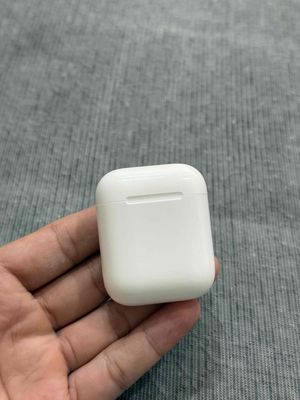 Body AirPods 2 Ngoại hình còn đẹp cận 99%