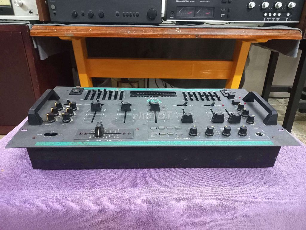 Mixer MC-6000 Xám, Xanh lá đã qua sử dụng. Mua bán Tivi, Âm thanh tại Quận Bình Tân Tp Hồ Chí Minh được đăng bởi Băng Đĩa Xưa hình 1