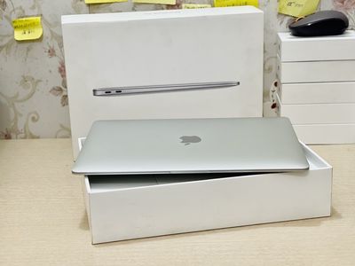 MacBook Air M1 – (Silver/M1/8GB/256GB) - MGN93