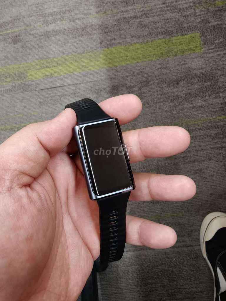 Huawei Band 11 Pro Đen. Mua bán Thiết bị đeo thông minh tại Quận 7 Tp Hồ Chí Minh được đăng bởi Quang Tran hình 1