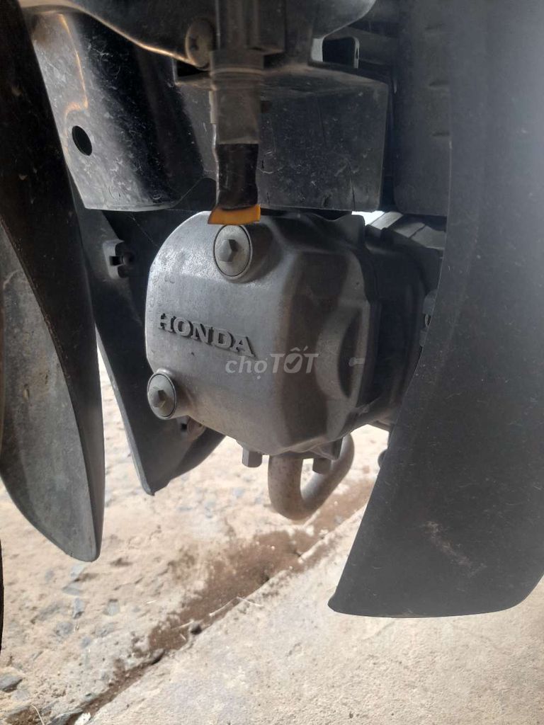 Honda Blade 2016 Đỏ đen. Mua bán Xe máy tại Huyện Lấp Vò Đồng Tháp được đăng bởi HL hình 6