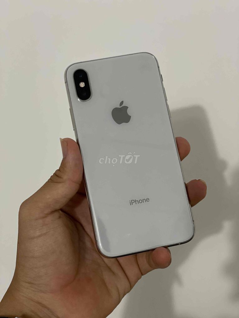 iPhone XS 64GB Bạc Đã sử dụng. Mua bán Điện thoại tại Thành phố Buôn Ma Thuột Đắk Lắk được đăng bởi Dũng Nguyễn hình 1