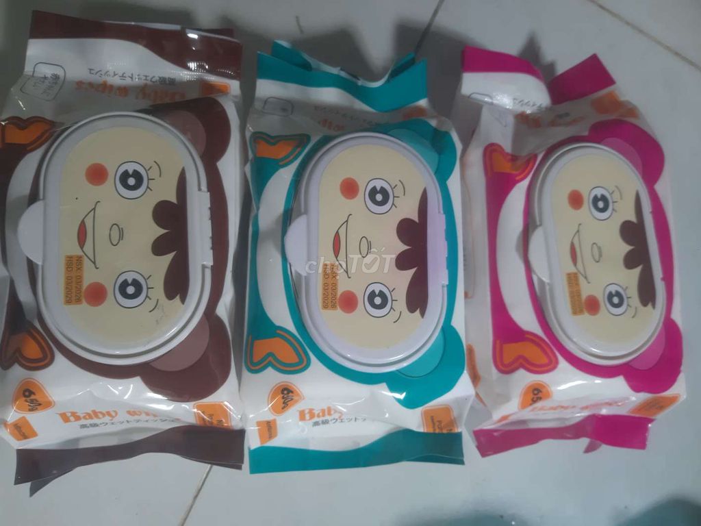 Khăn giấy ướt 30 gói/thùng. Mua bán Thiết bị vệ sinh, nhà tắm tại Huyện Cần Giuộc Long An được đăng bởi Tuan hình 1