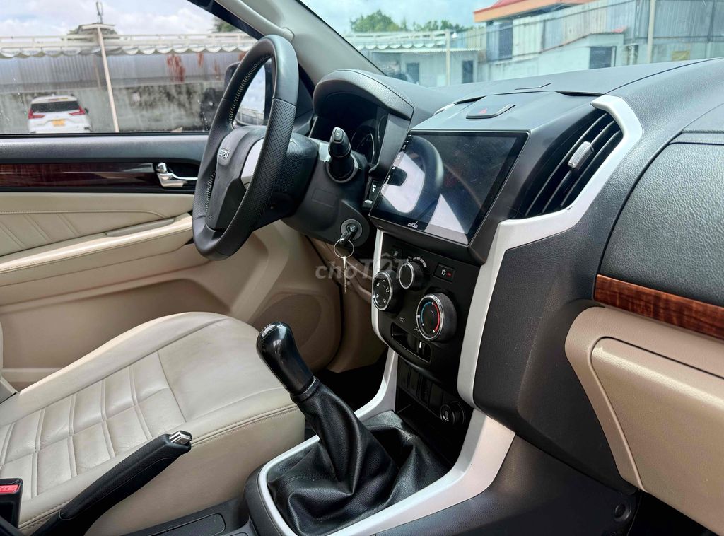 🆘🆘🆘MU_X 1.9Turbo 10/2019 Số Sàn Máy Dầu Nhập Thái. Mua bán Ô tô tại Huyện Bình Chánh Tp Hồ Chí Minh được đăng bởi Ôtô Nhiệm Nguyễn hình 15