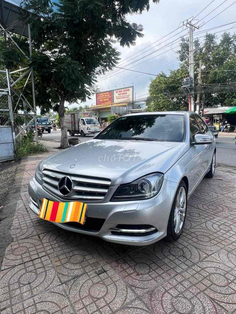 Mercedes Benz C Class 2012 C200 - 123456 km. Mua bán Ô tô tại Thị xã Gò Công Tiền Giang được đăng bởi Đat hình 3
