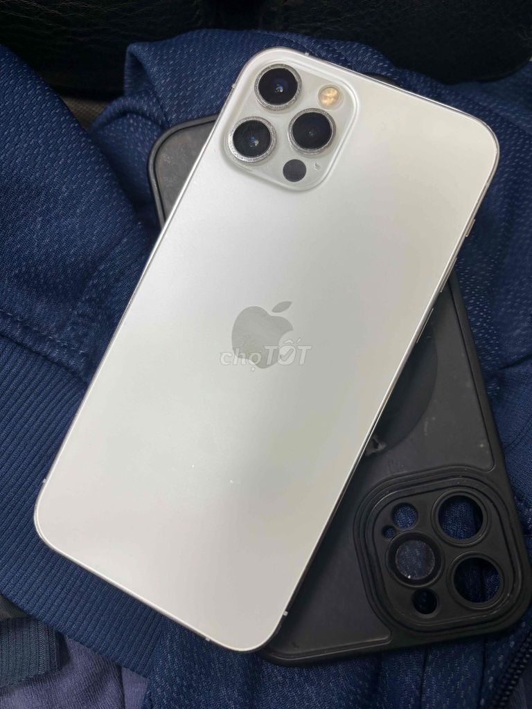 iPhone 12 Pro VNA trắng dùng ngon. Mua bán Điện thoại tại Quận Ba Đình Hà Nội được đăng bởi Dương văn hải hình 1