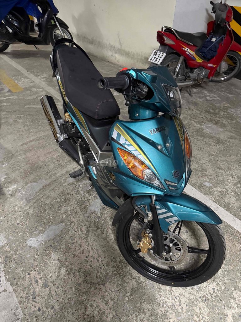 Yamaha Exciter 5-ступка механике в ретро-обвесе