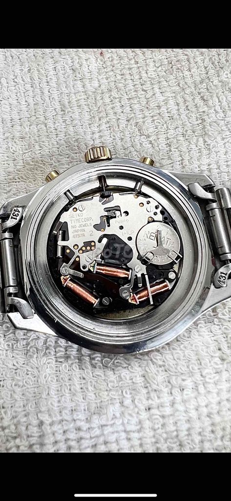 Đh Seiko quartz(chronograph)bấm giờ thể thao.