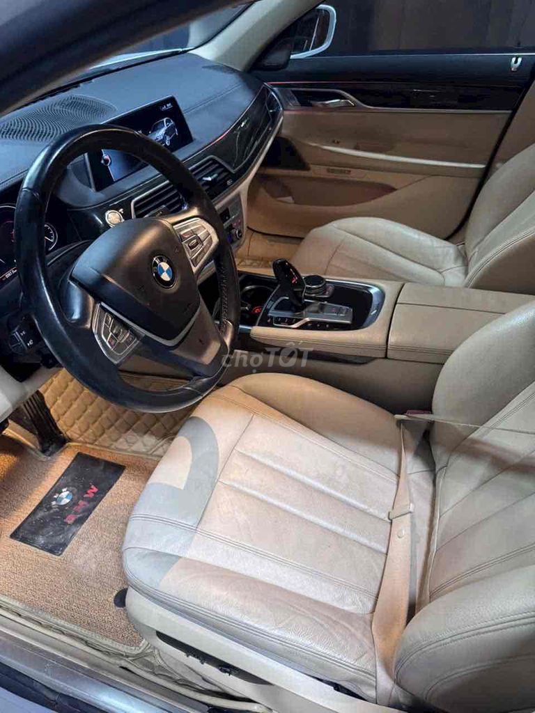 BMW 7 Series 2***00 km. Mua bán Ô tô tại Quận Thanh Xuân Hà Nội được đăng bởi Tuấn Nguyễn hình 5