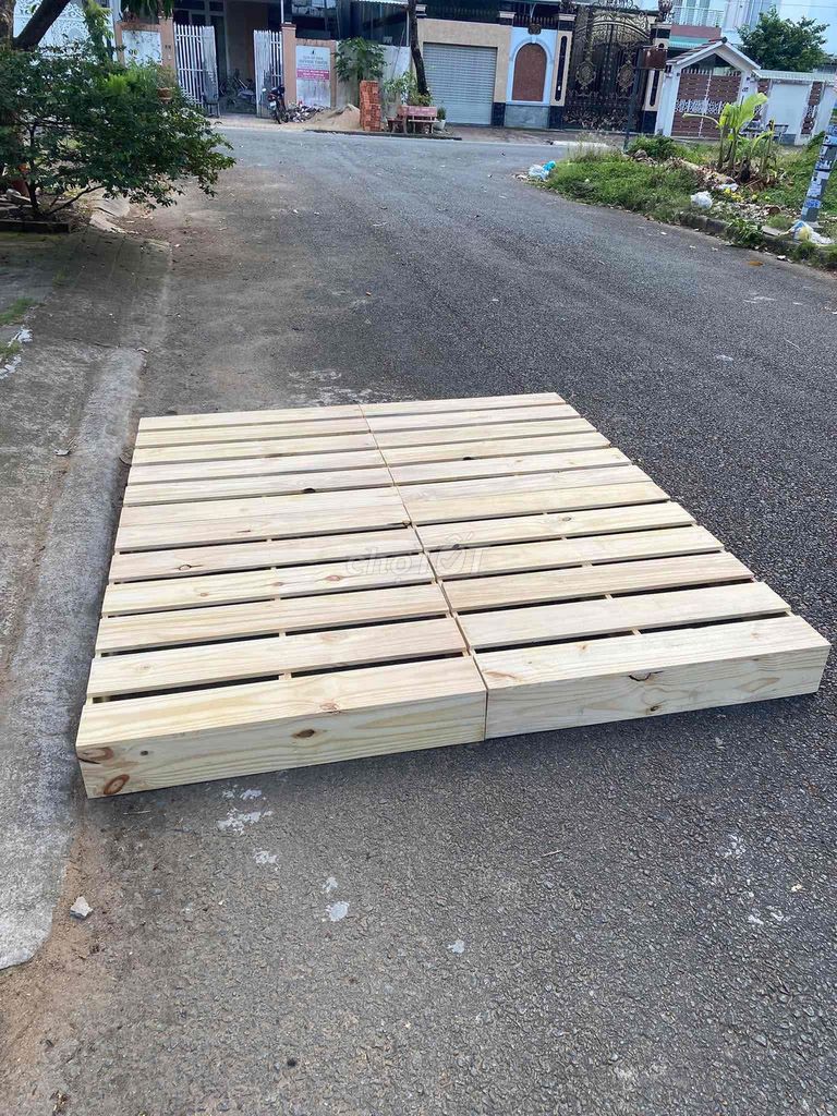 Pallet gỗ thông tự nhiên. Mua bán Giường, chăn ga gối nệm tại Quận Cái Răng Cần Thơ được đăng bởi Na Le hình 1