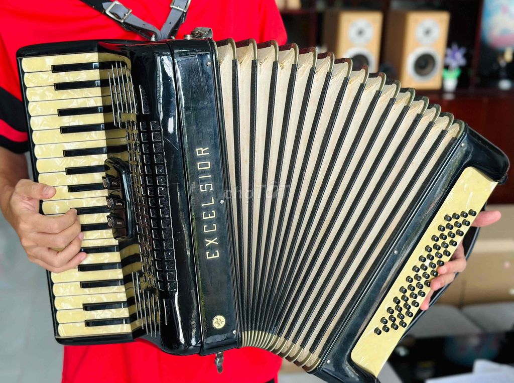 Đàn Accordion Excelsior 302 Đen Ý Đã sử dụng. Mua bán Nhạc cụ tại Huyện Cao Lãnh Đồng Tháp được đăng bởi Phan Trung Mẫn hình 1