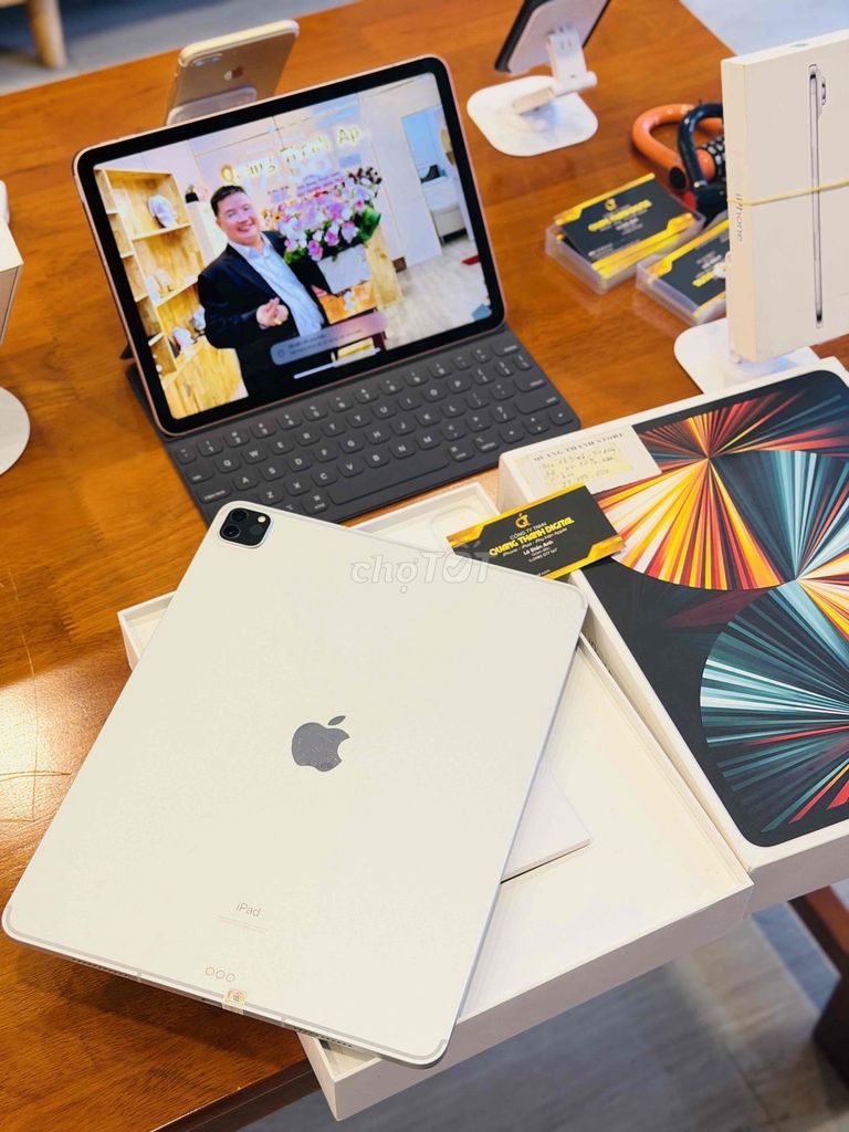 Apple iPad Pro 12.9 inch 512GB Wi-Fi 5G Fulbox. Mua bán Máy tính bảng tại Quận Ninh Kiều Cần Thơ được đăng bởi Quang Thanh Apple Store hình 1
